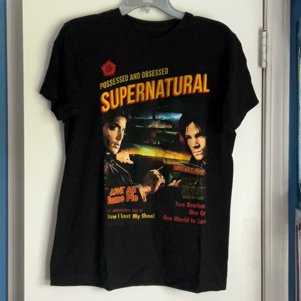 Supernatural T-shirt Men’s size Medium